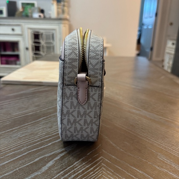 Michael Kors Pink and Gray Crossbody Bag - Picture 3 of 7